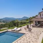 Large villa with pool in Umbria.