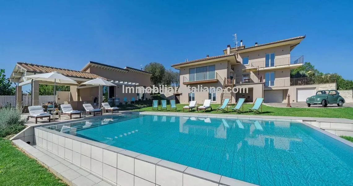 Tuscan Villa With Pool