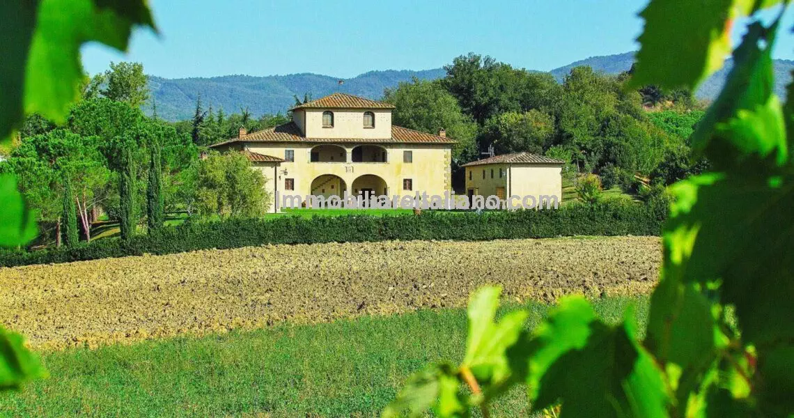 Tuscan character property