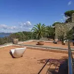 New build villa in Tuscany with pool and sea views in the upmarket Tuscan seaside resort of Punta Ala. Large 6 bedroomed villa.