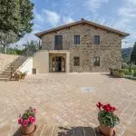 Restored Certaldo farmhouse property for sale with 3.1 hectares (7.66 acres) of land and gardens. Finely restored, maintaining its original features and paying attention to energy efficiency.