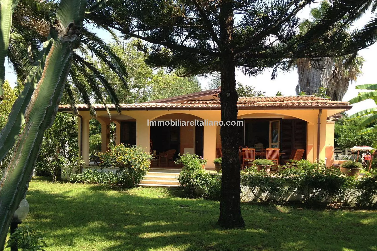 SOLDRicadi Calabria, private villa