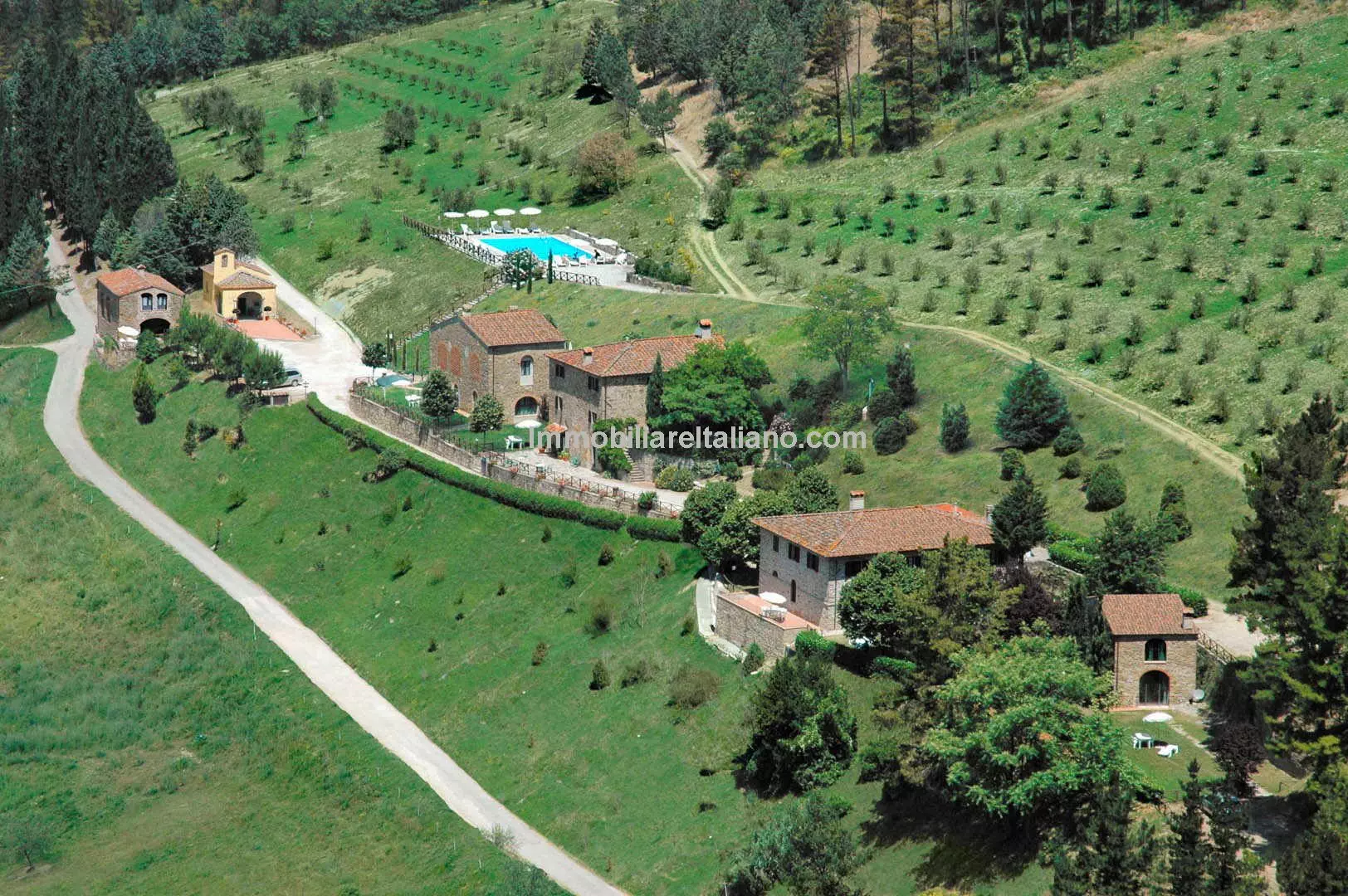 Superb Tuscan estate for sale