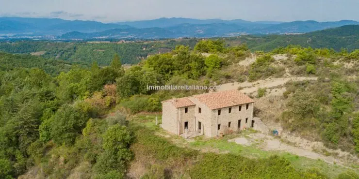 Montone Umbria Property – Ideal Large Family Home