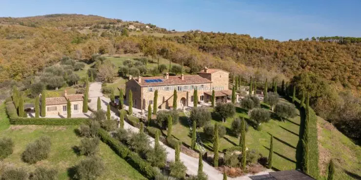 Large Luxury Villa in Tuscany with pool