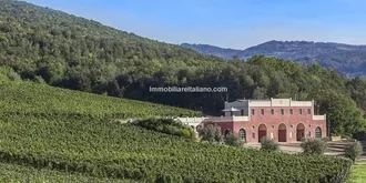 Luxury Italian estate for sale