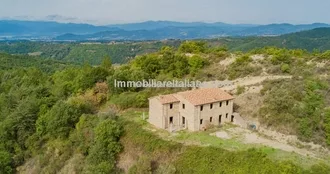 Montone Umbria Property – Ideal Large Family Home